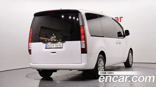 Hyundai Staria из Кореи Encar