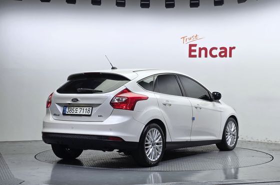 Ford Focus 2.0 Titanium Hachback 3rd — пробег 55 250 км — фото 2 из 5