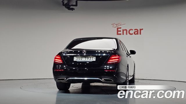 Mercedes-Benz E-Class из Кореи Encar