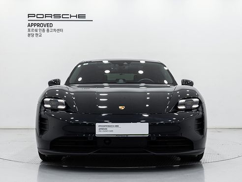Porsche Taycan GTS — пробег 31 500 км — фото 3 из 5