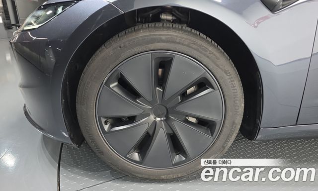 Tesla Model 3 RWD — пробег 18 420 км — фото 5 из 5
