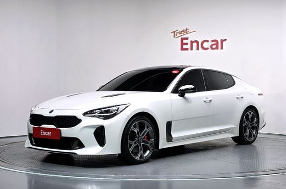 Kia Stinger 2.0 Turbo AWD Platinum — пробег 90 601 км — фото 1 из 5