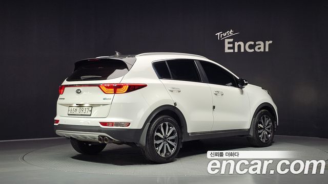 Kia Sportage Diesel 1.7 2wd Noblesse — пробег 177 503 км — фото 2 из 5