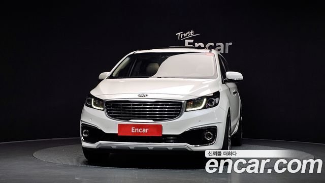 Kia Carnival 9-seater Prestige — пробег 100 320 км — фото 3 из 5