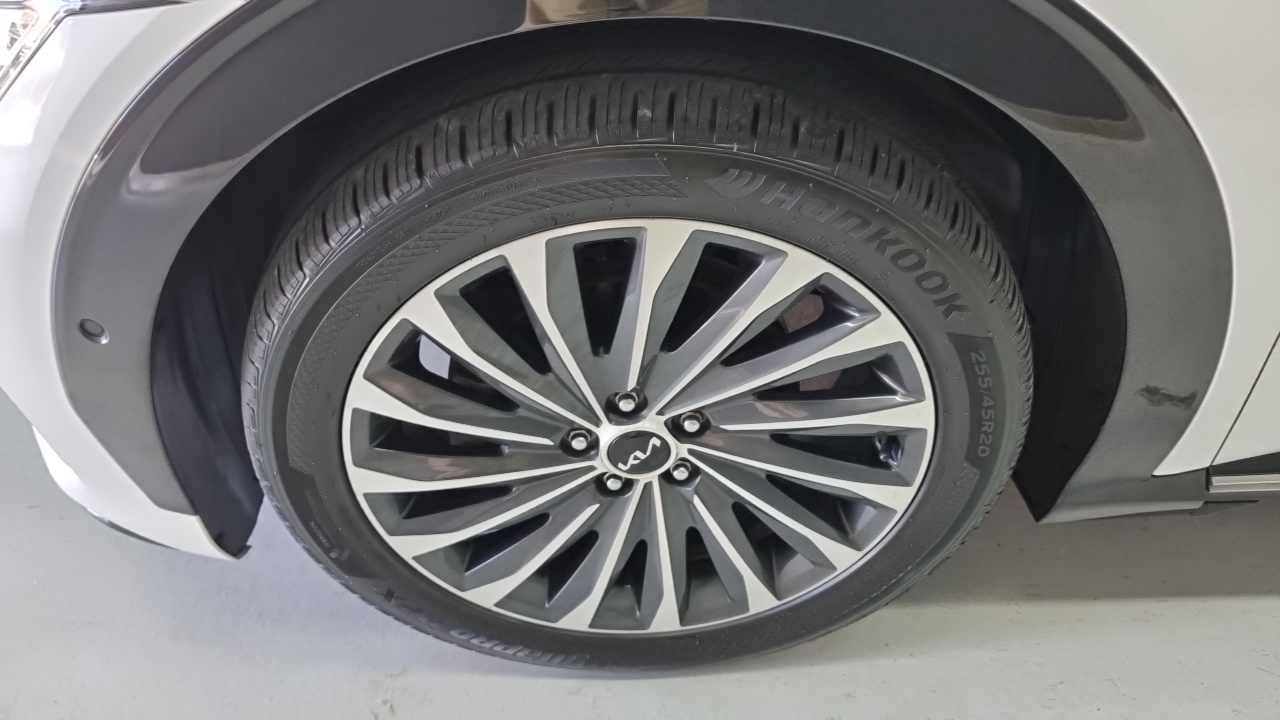 Kia EV6 Long Range 4WD Earth — пробег 134 000 км — фото 5 из 5