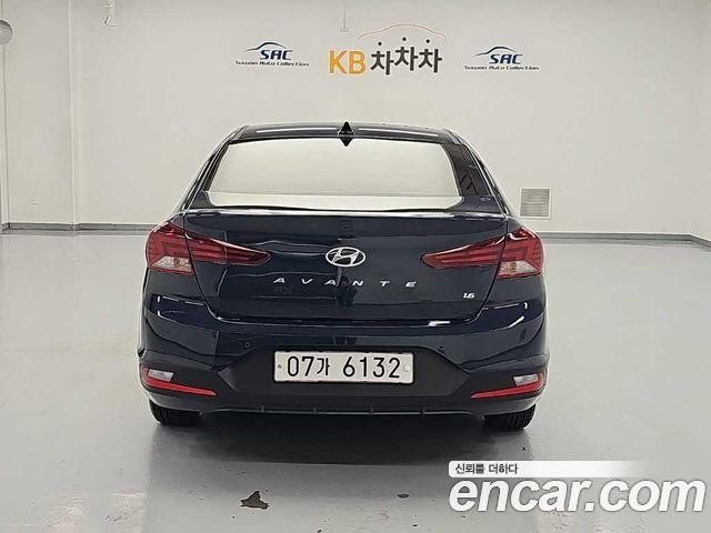Hyundai AVANTE из Кореи Encar