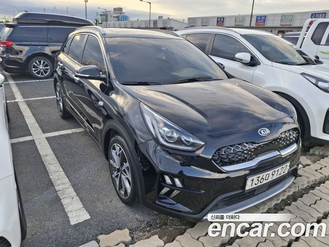Kia Niro 1.6 PHEV Noblesse Special — пробег 126 582 км — фото 2 из 5