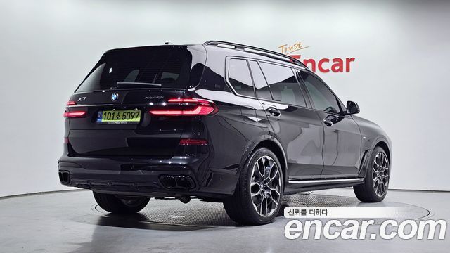 BMW X7 xDrive 40i M Sport 7STR — пробег 36 531 км — фото 2 из 5