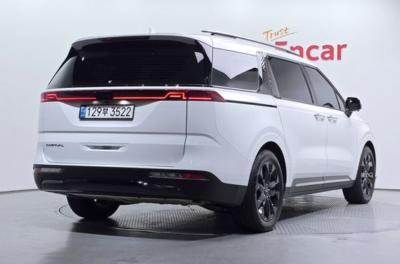 Kia Carnival Gasoline 7-Seater Signature — пробег 20 113 км — фото 2 из 5