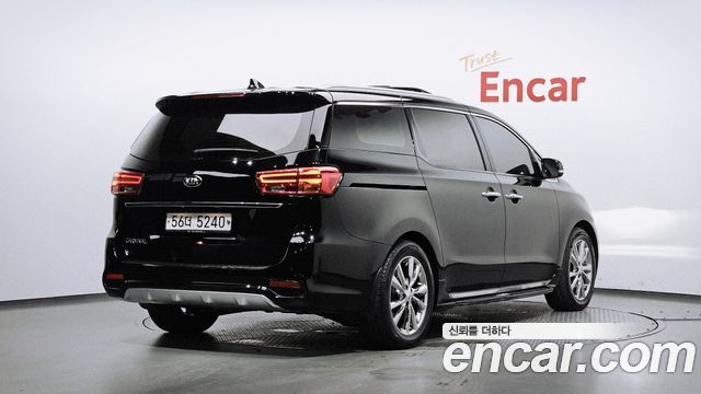 Kia Carnival из Кореи Encar