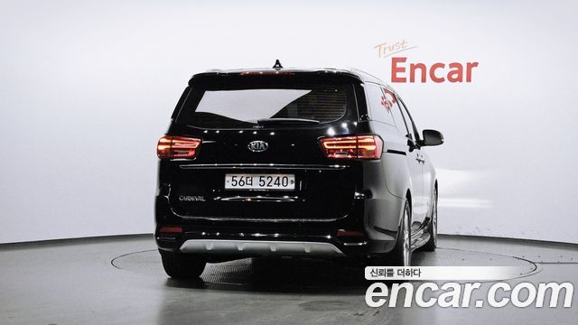 Kia Carnival из Кореи Encar
