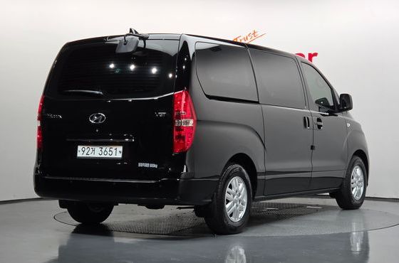 Hyundai Starex Van 3-Seater Smart — пробег 79 023 км — фото 2 из 5