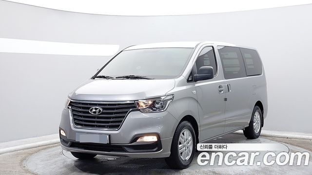 Hyundai Starex Van 3-Seater Smart — пробег 27 961 км — фото 1 из 5