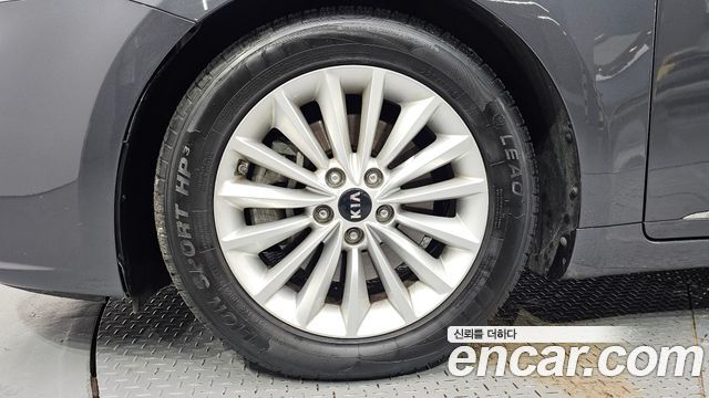 Kia K7 из Кореи Encar