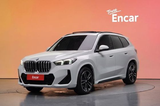 BMW X1 xDrive 20i M Sport — пробег 9 169 км — фото 1 из 5