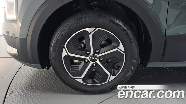 Kia Niro Prestige — пробег 90 399 км — фото 5 из 5