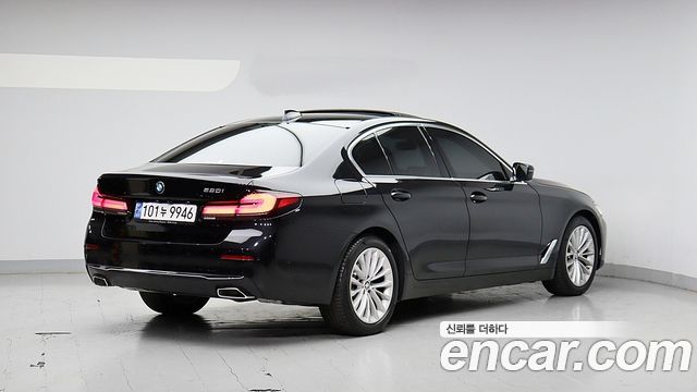BMW 5-Series 520i Luxury — пробег 38 942 км — фото 3 из 5