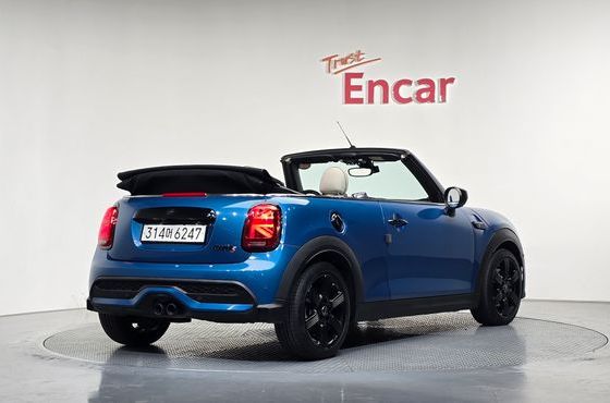 Mini Cooper Convertible Classic Third Generation — пробег 70 007 км — фото 2 из 5