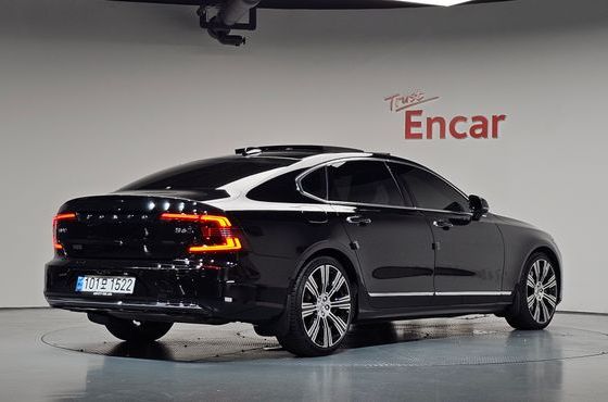 Volvo S90 B6 AWD Ultimate Bright — пробег 61 814 км — фото 2 из 5