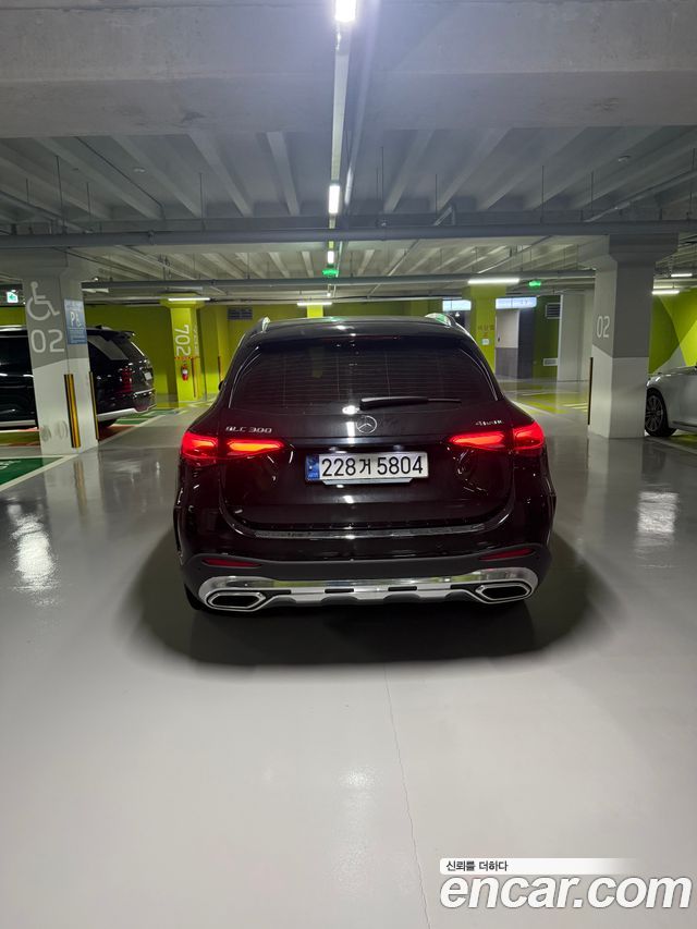 Mercedes-Benz GLC-Class GLC300 4MATIC AMG Line — пробег 33 000 км — фото 3 из 5