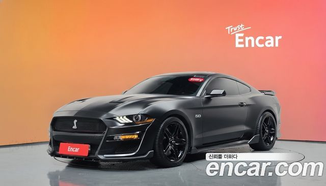 Ford Mustang GT Coupe — пробег 30 185 км — фото 1 из 5
