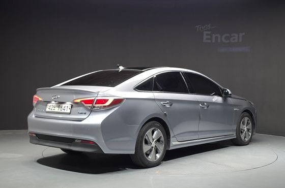 Hyundai Sonata 2.0 HEV Premium — пробег 175 242 км — фото 2 из 5