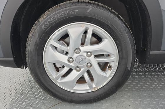 Hyundai Venue 1,6 Premium — пробег 3 649 км — фото 5 из 5