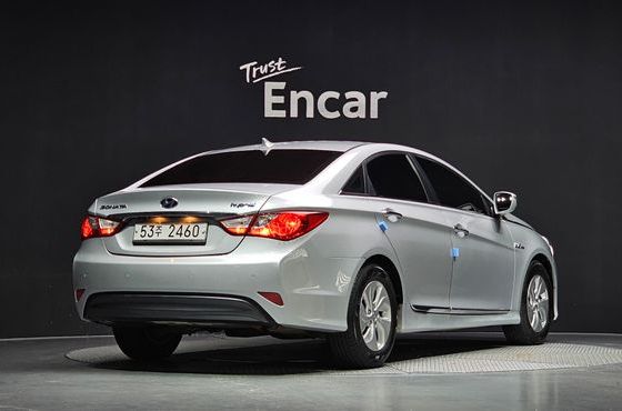 Hyundai Sonata 2.0 Smart — пробег 143 162 км — фото 2 из 5