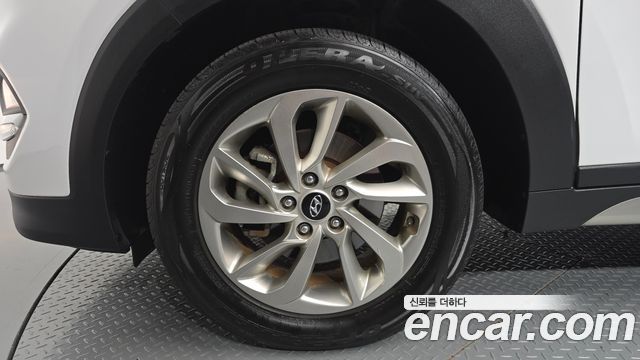 Hyundai Tucson Diesel 1.7 2WD Style — пробег 113 980 км — фото 5 из 5