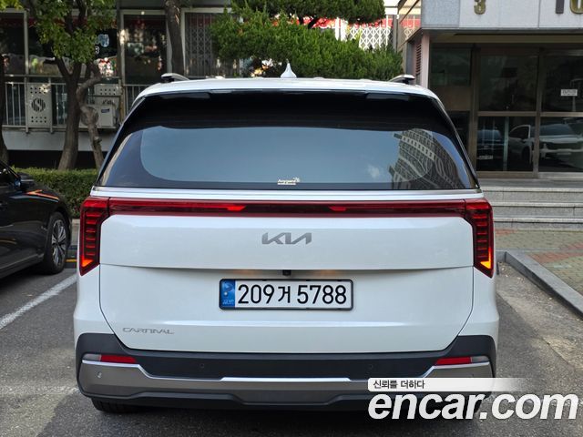 Kia Carnival Diesel 9-Seater Noblesse — пробег 75 027 км — фото 2 из 5