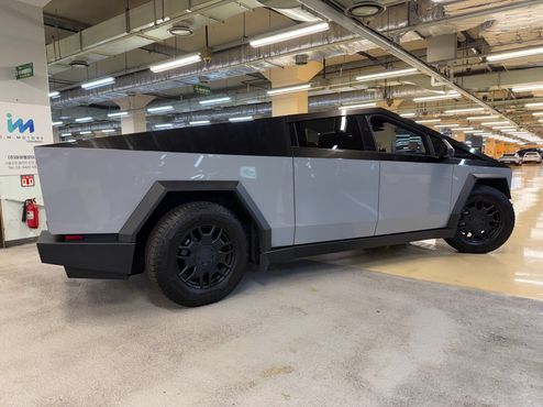 Tesla Cybertruck Cyberbeast — пробег 14 000 км — фото 4 из 5