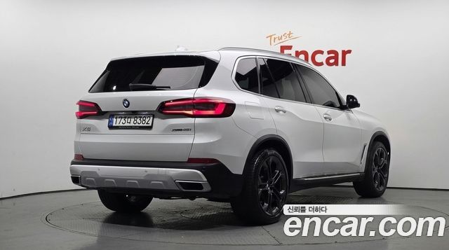 BMW X5 xDrive 40i xLine — пробег 59 706 км — фото 2 из 5