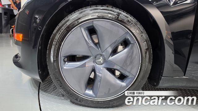 Tesla Model 3 Long Range AWD — пробег 100 801 км — фото 5 из 5