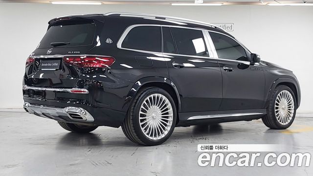 Mercedes-Benz GLS-Class Maybach GLS600 4MATIC — пробег 12 510 км — фото 2 из 5