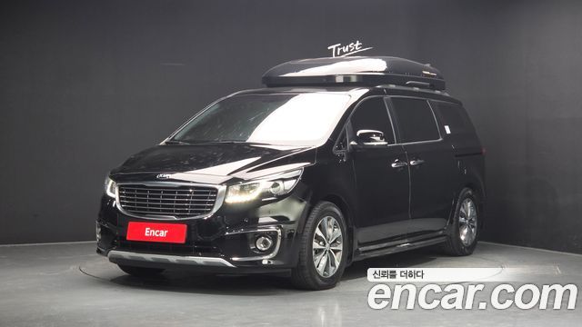 Kia Carnival 9-seater Luxury — пробег 60 717 км — фото 1 из 5