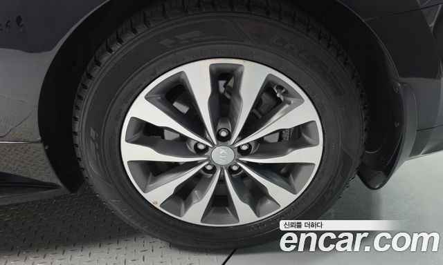 Kia Carnival 9-seater Luxury — пробег 60 717 км — фото 5 из 5