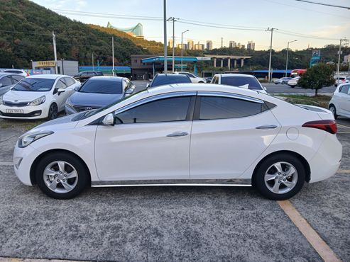 Hyundai AVANTE 1.6 LPi Smart — пробег 180 000 км — фото 4 из 5