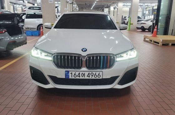 BMW 5-Series 530i M Sport Package — пробег 29 967 км — фото 3 из 5