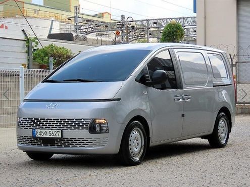 Hyundai Staria Cargo 3-Seater Smart — пробег 206 475 км — фото 1 из 5
