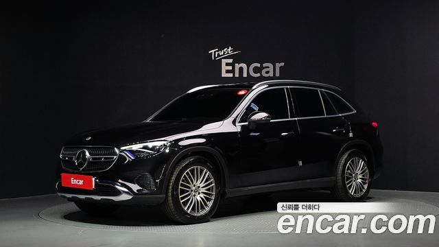 Mercedes-Benz GLC-Class GLC 300 4MATIC Avantgarde — пробег 1 730 км — фото 1 из 5