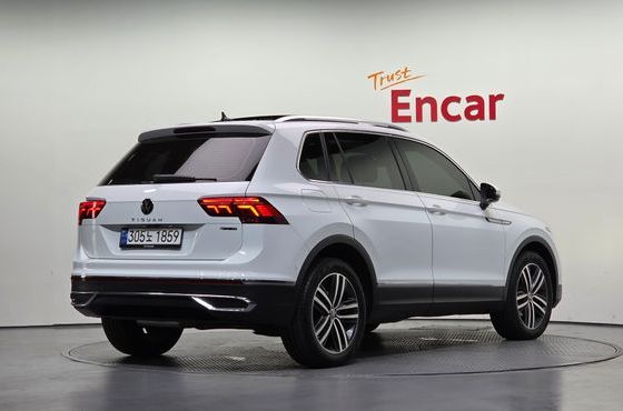 Volkswagen Tiguan 2.0 TDI 4Motion Prestige — пробег 12 306 км — фото 2 из 5