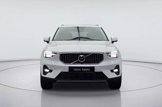 Volvo XC40 B4 Ultra Bright — пробег 9 622 км — фото 4 из 5