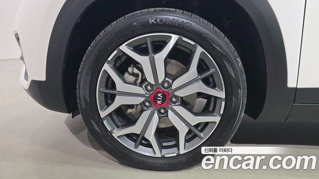 Kia Seltos из Кореи Encar