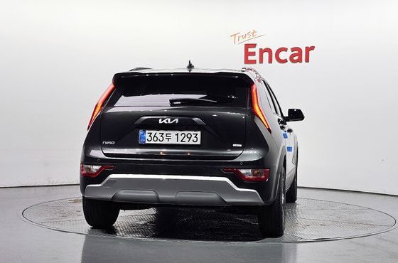 Kia Niro Prestige — пробег 11 829 км — фото 4 из 5