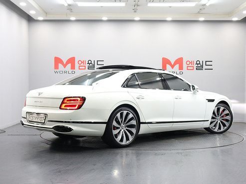 Bentley Flying Spur 4.0 — пробег 38 385 км — фото 2 из 5