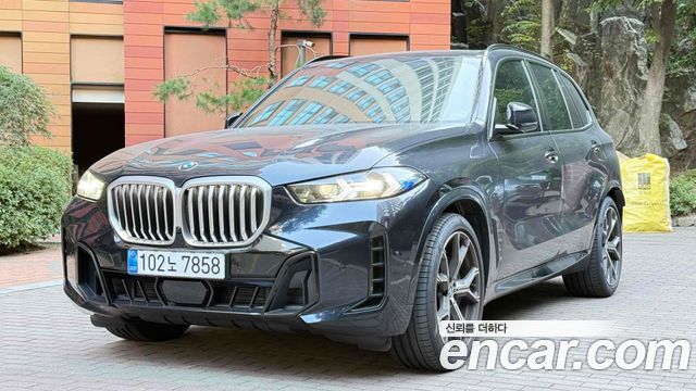 BMW X5 xDrive 40i M Sport — пробег 4 910 км — фото 2 из 5