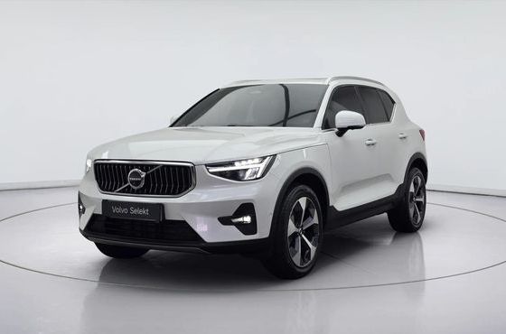 Volvo XC40 B4 Ultra Bright — пробег 5 740 км — фото 1 из 5