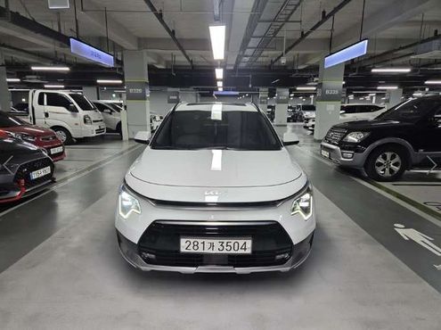 Kia Niro Signature — пробег 78 153 км — фото 2 из 5
