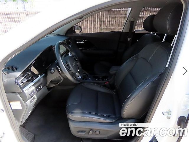 Kia Niro 1.6 HEV Signature — пробег 57 419 км — фото 5 из 5