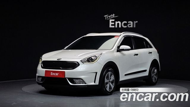 Kia Niro Prestige — пробег 162 620 км — фото 1 из 5